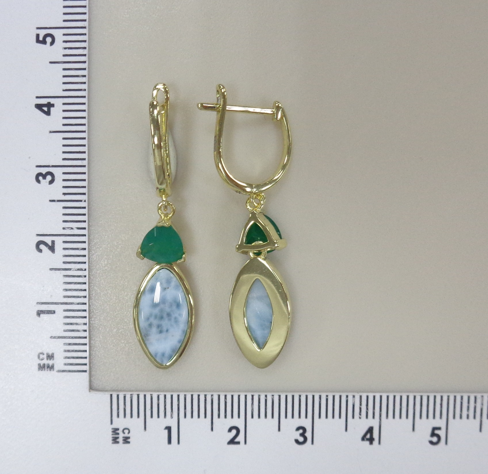 Серебряные серьги с ларимарами и агатами